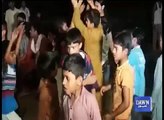 fans of fast bowler Hassan Ali shares celebration with his family