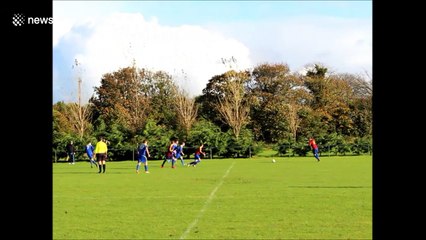 Non-league goalkeeper makes an absolute howler