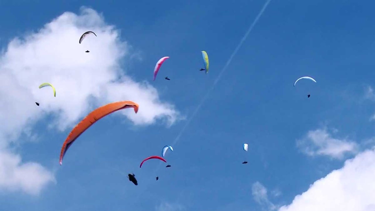 Destination montagnes : la coupe du monde de parapente