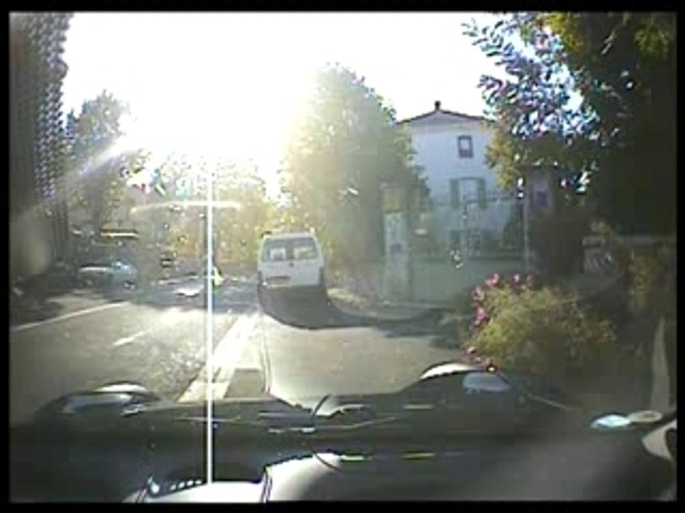 M4V00011 road