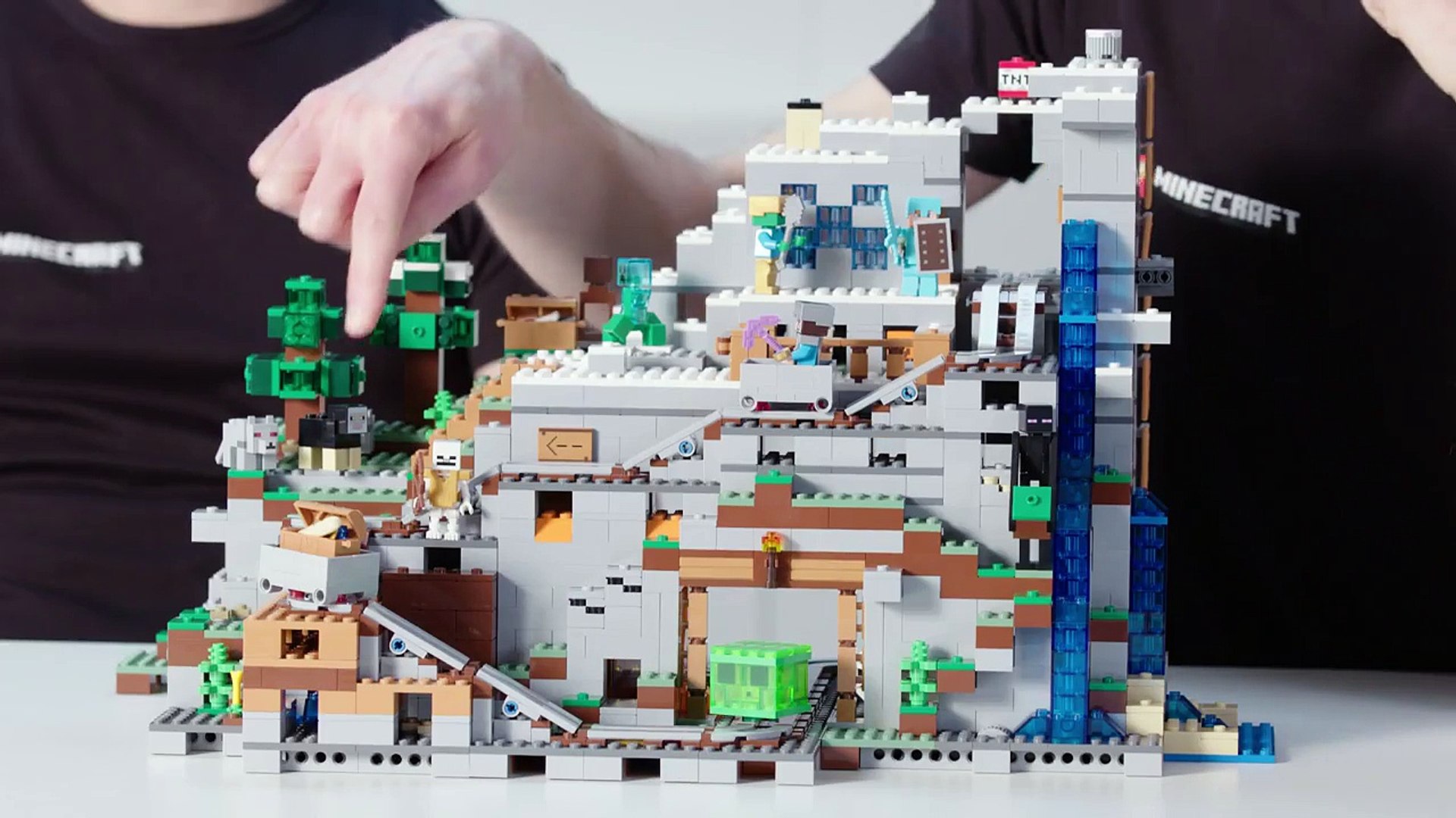 Lego Minecraft The Mountain Cave Designer Video Video Dailymotion