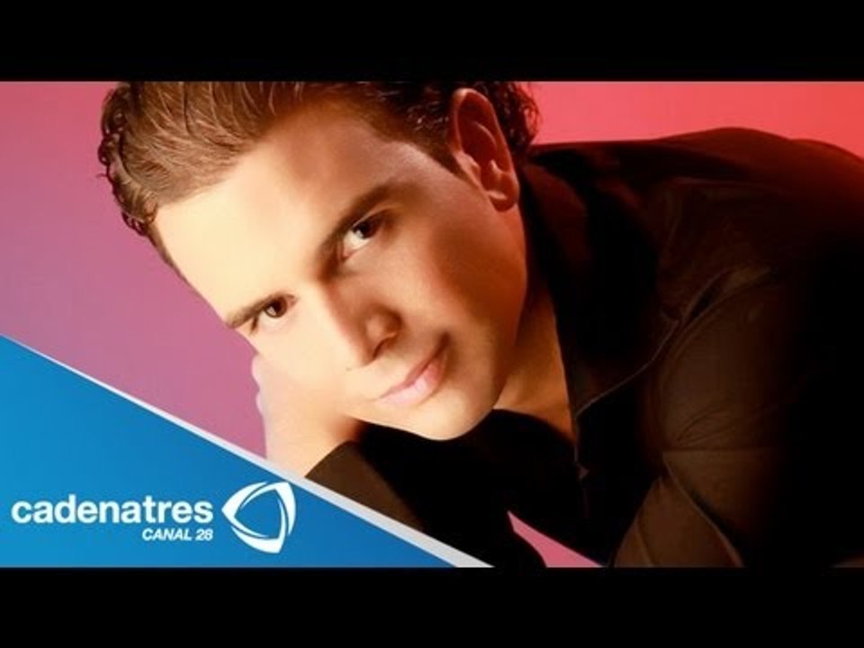 Jas Devael interpretando "La diferencia" de Juan Gabriel /  singing song of Juan Gabriel