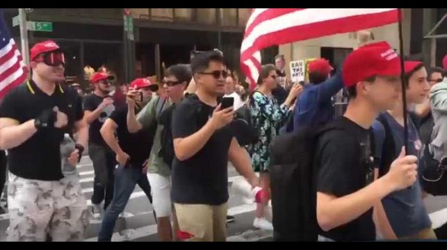 Donald Trump : Des manifestations anti-Trump pour son anniversaire à New York (vidéo)