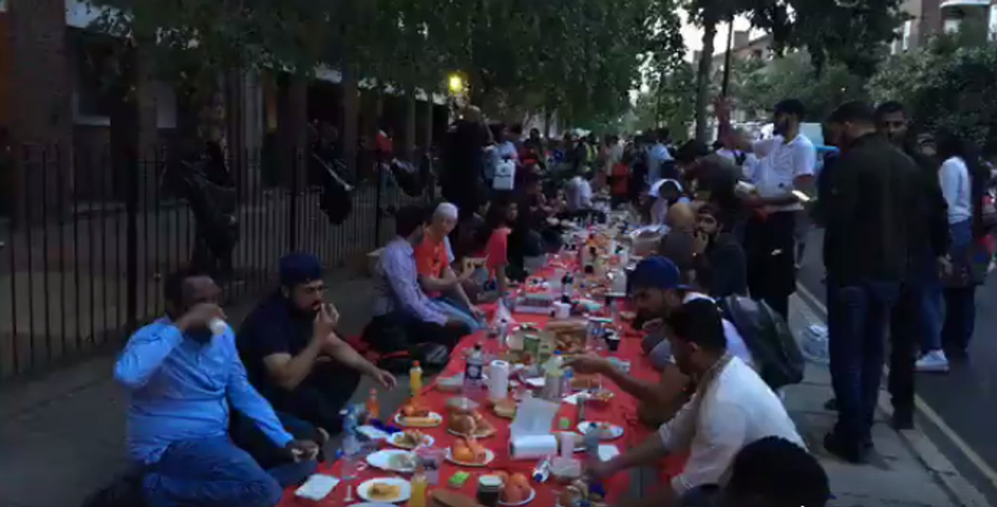 Muslim Community Holds Iftar Meal on the Street Following Grenfell Tower Fire