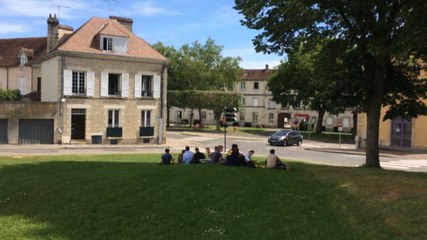 Sortie du bac de philo au Lycée Mézeray