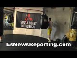 boxing champ vasyl lomachenko Василь Анатолійович Ломаченко warming up in camp - EsNews boxing