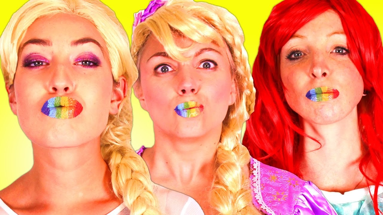 Frozen Elsa, Rapunzel & Ariel Get RAINBOW LIPS! w_ Spiderman Pink Spidergirl Hulk! Superheroes IRL