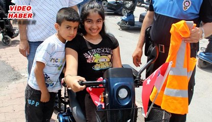 (15 Haziran 2017) Engelli Rümeysa’nın En Büyük Hayalini Polisler Gerçekleştirdi