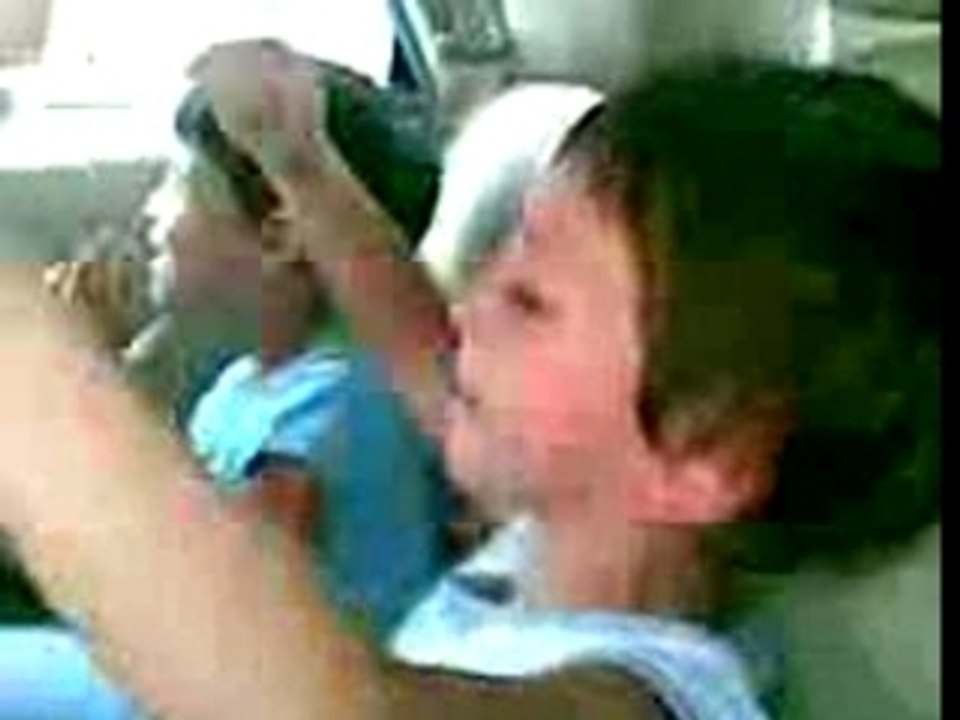 Ovadia chante "Ben Ali President"