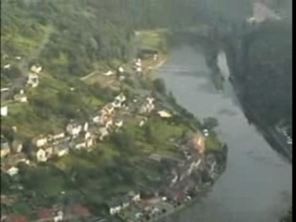 LE CAMPING L'ECHINA DANS MON VILLAGE ARDENNAIS A  MONTHERME