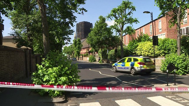 Death toll expected to rise in London tower block fire: police