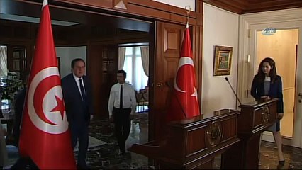 Çavuşoğlu: “Bu Kadar İleri Giden Yaptırımlarla Sorun Çözülmez”