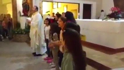 Despacito : une messe pas comme les autres!