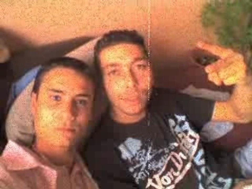 Smool couzin