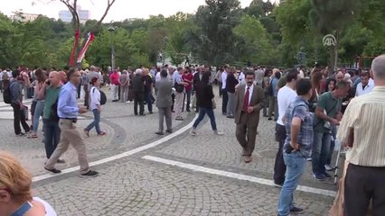 Maçka Demokrasi Parkı'nda Toplanan Grubun Bekleyişi Sürüyor