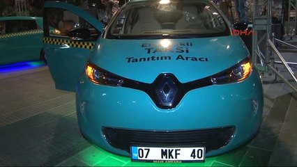 Elektrikli Taksiler Taksim Meydanı'nda Görücüye Çıktı