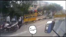 Traffic police confused me _ did he try to stop me _ Bajaj V15 _ New Delhi _ vlog