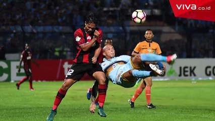 Arema Krisis, MU dan PSM Panas di Puncak