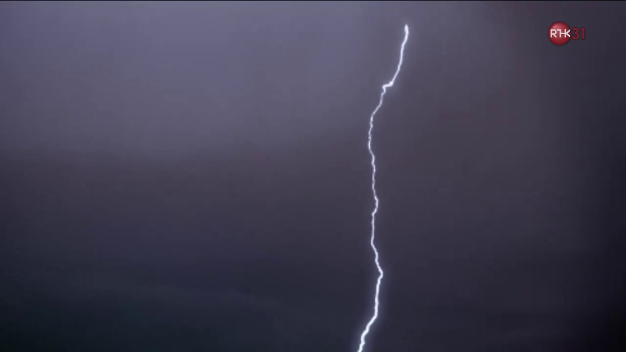 閃電打飛機