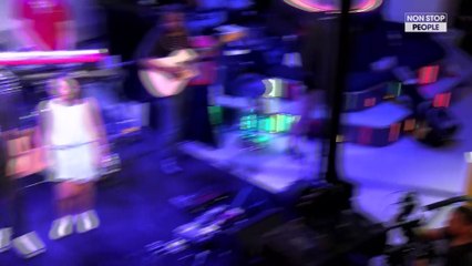 "Singing in the car" : Amir jury du concours ! (exclu vidéo)