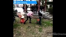 Funny Chinese videos - Prank chinese 2017 can't stop laugh