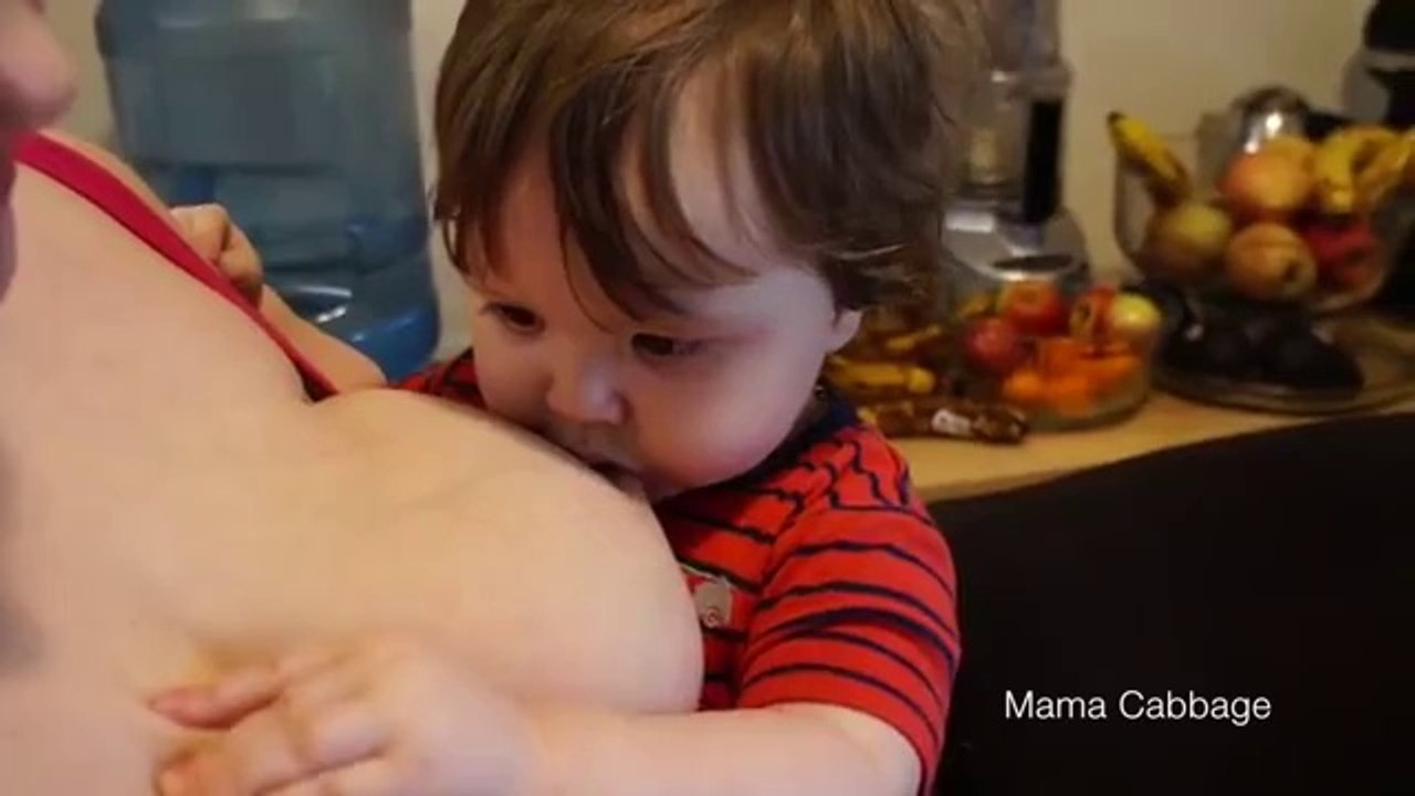 BREASTFEEDING AND HOMESCHOOLING!