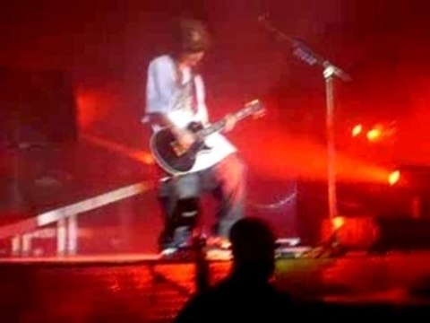 Tokio Hotel Paris Bercy 16Oct 2007 UEDW début By Rym.
