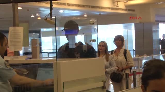 Nabil Dirar, Fenerbahçe Ile Transfer Görüşmelerini Tamamlamak Üzere Istanbul'a Geldi