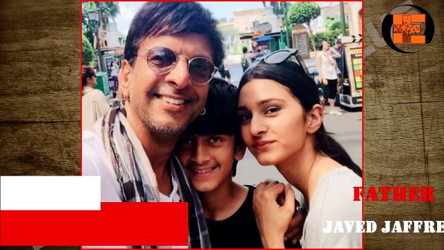 Top 8 Gorgeous Daughters Of Bollywood Superstars _2017