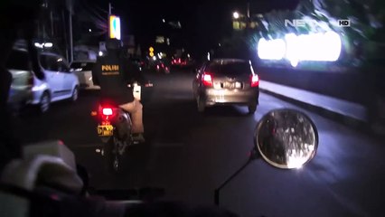 Gerak Gerik Pria Ini Mencurigakan, Ternyata Sedang Mengintai Istrinya 86