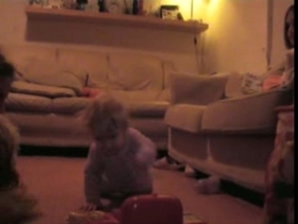 Camille fait du 4 pattes