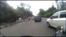 Traffic police confused me _ diddsa he try to stop me _ Bajaj V15