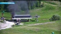 Hautes-Alpes : une gare de départ d'un télésiège en flammes dans le Dévoluy