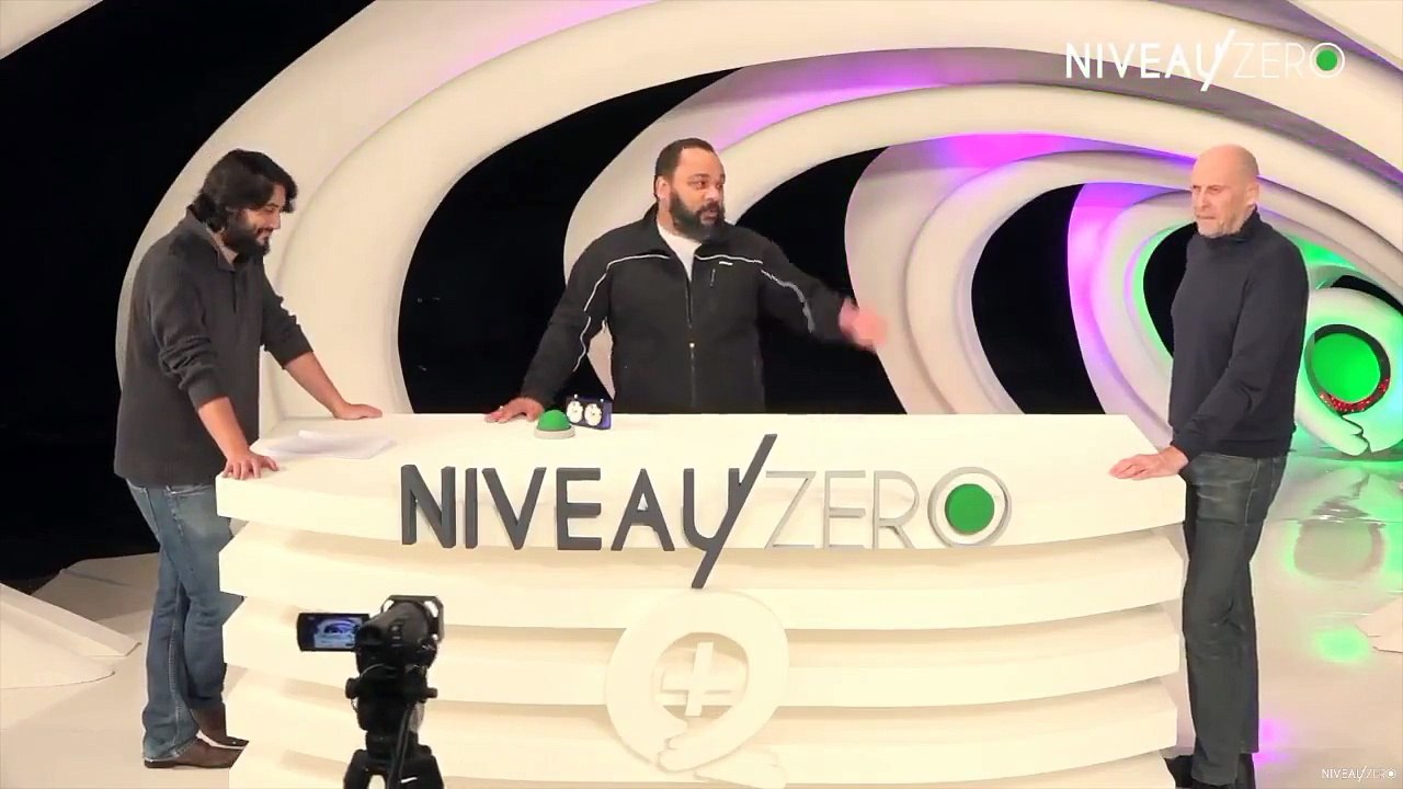 Debate acaba em porrada