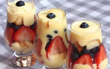 Quick Fruit Triffle | Quick & Easy Fruit Trifle Recipe
