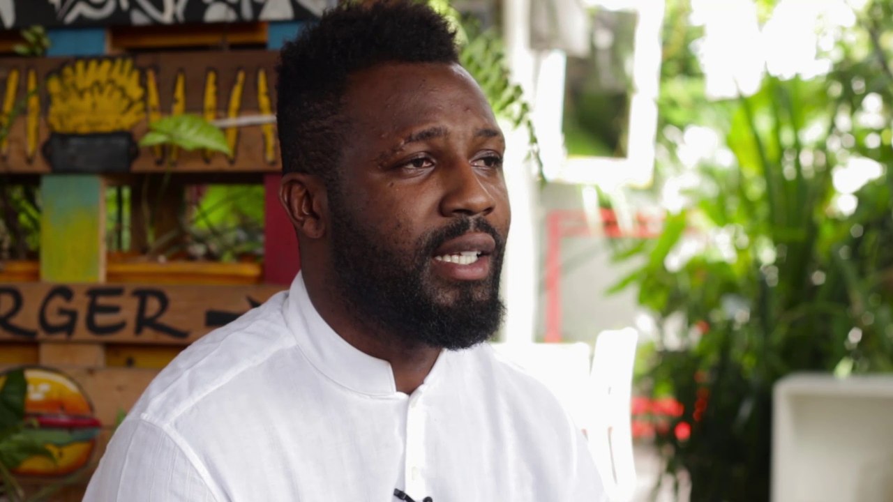 L'INSTANT ECOLO AVEC TIENE SIAKA - Libérons nos caniveaux !