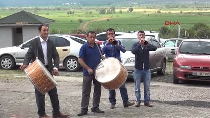 Tokat Niksar'a Dönen Komandolar Çiçeklerle Karşılandı