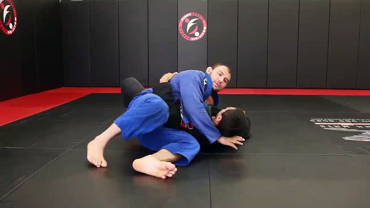 Lapel Choke From Side Control by Cyborg