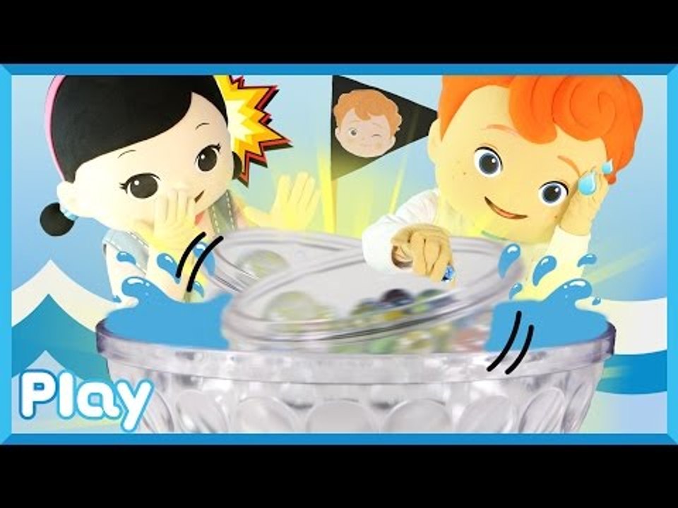 꼬마 캐빈과 꼬마 캐리의 런닝맨 구슬 타이타닉 보드게임 대결 놀이 l 캐리앤 플레이