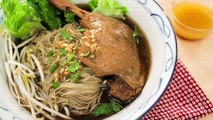 Thai Duck Noodle Soup Recipe บะหมี่เป็ดตุ๋น - Hot Thai K