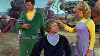 Lost In Space S03 E9  Collision Of The Planets