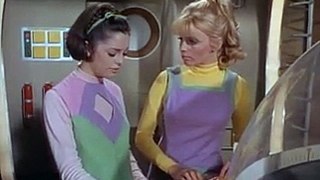 Lost In Space S03 E22  The Flaming Planet