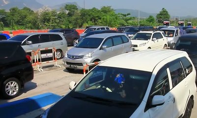 Pemudik Mulai Padati Tol Cipali