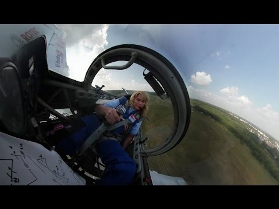Head-spinning 360: Awe-inspiring aerobatic stunts by world’s best female pilot