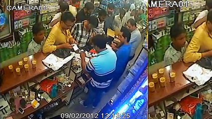 चोरी करने की हद होती है देखकर हँसते हँसते पागल हो जाएंगे Thief video camera