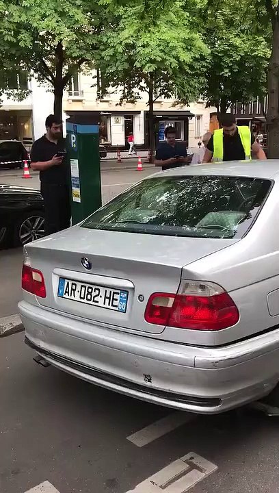 Como não rebocar um BMW mal estacionado ahah