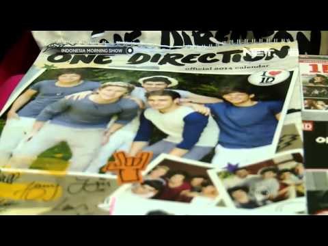 IMS - Rela membeli aksesoris idola bernilai jutaan rupia