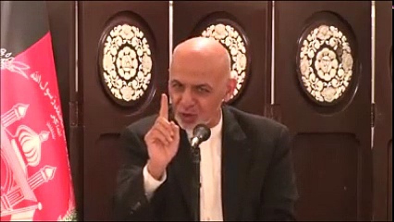 2 اشرف غنی در جمع نیروهای امنیتی شما هرکدام تان میتوانیستید که ده چند وصد چند پولدار شوید ..نکردید بصورت رضاکارانه