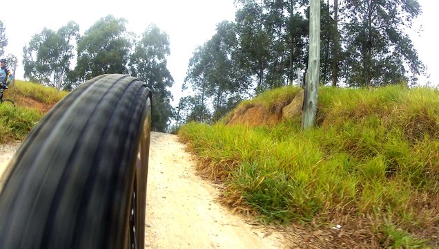 Por que pedalar? por que pedalamos,? onde pedalamos, quando pedalamos, 2,7k, ultra hd nas trilhas da porteira amarela na serra da mantiqueira, tremembé, SP, Brasil, marcelo ambrogi, 19 amigos, Mtb. 2017