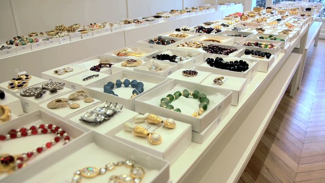 Exposition Hubert de Givenchy à la Cité de la Dentelle et de la Mode de Calais